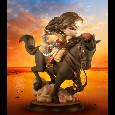Wonder Woman Movie Q-Fig MAX figúrka Wonder Woman 15 cm